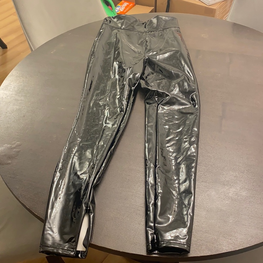 High Rise patten leather leggings